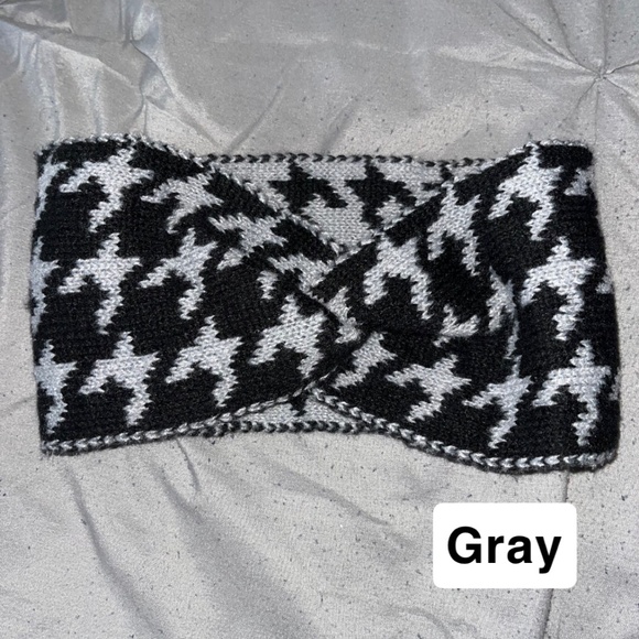 Knitted Cozy Headband New (1) - Picture 4 of 7